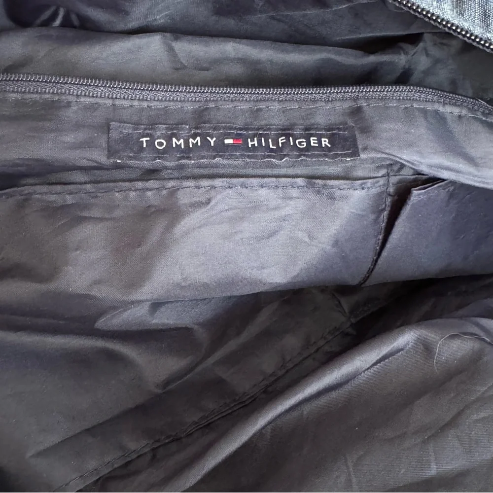 Tommy Hilfiger Red White‎ Blue Duffle Travel Gym Bag Sports Workout Bag